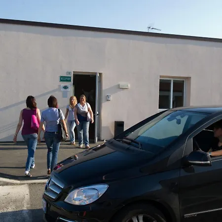 Hotell Autohotel Ravenna