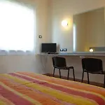 Hotel Autohotel 3*