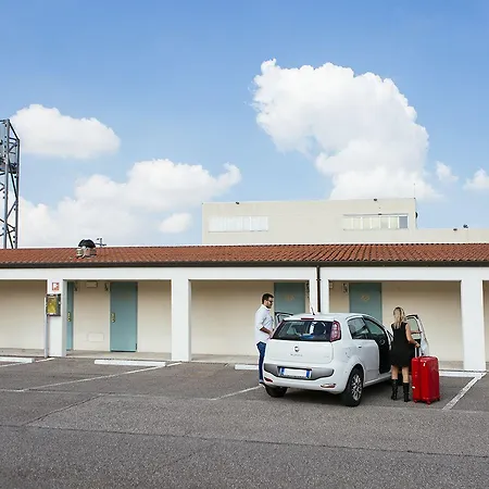 מלון Autohotel ראבנה